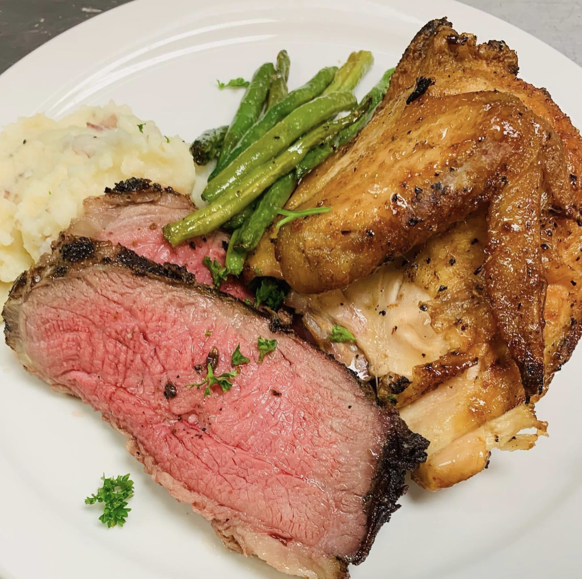 5 Key Questions to Ask Your Caterer, Plate featuring our delicious Santa Maria Style Tri-Tip and Chicken.
